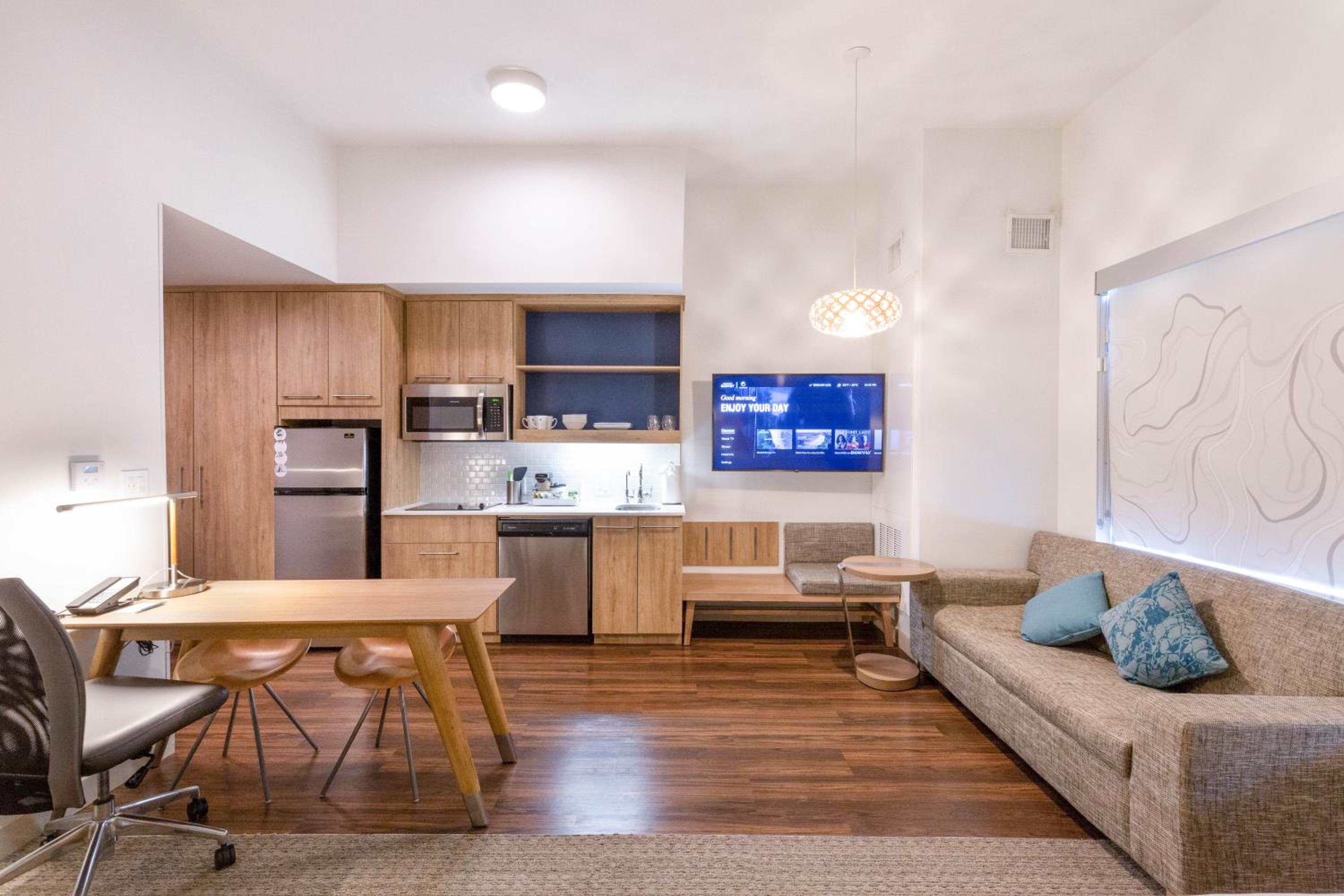 King Studio with Sofa Bed