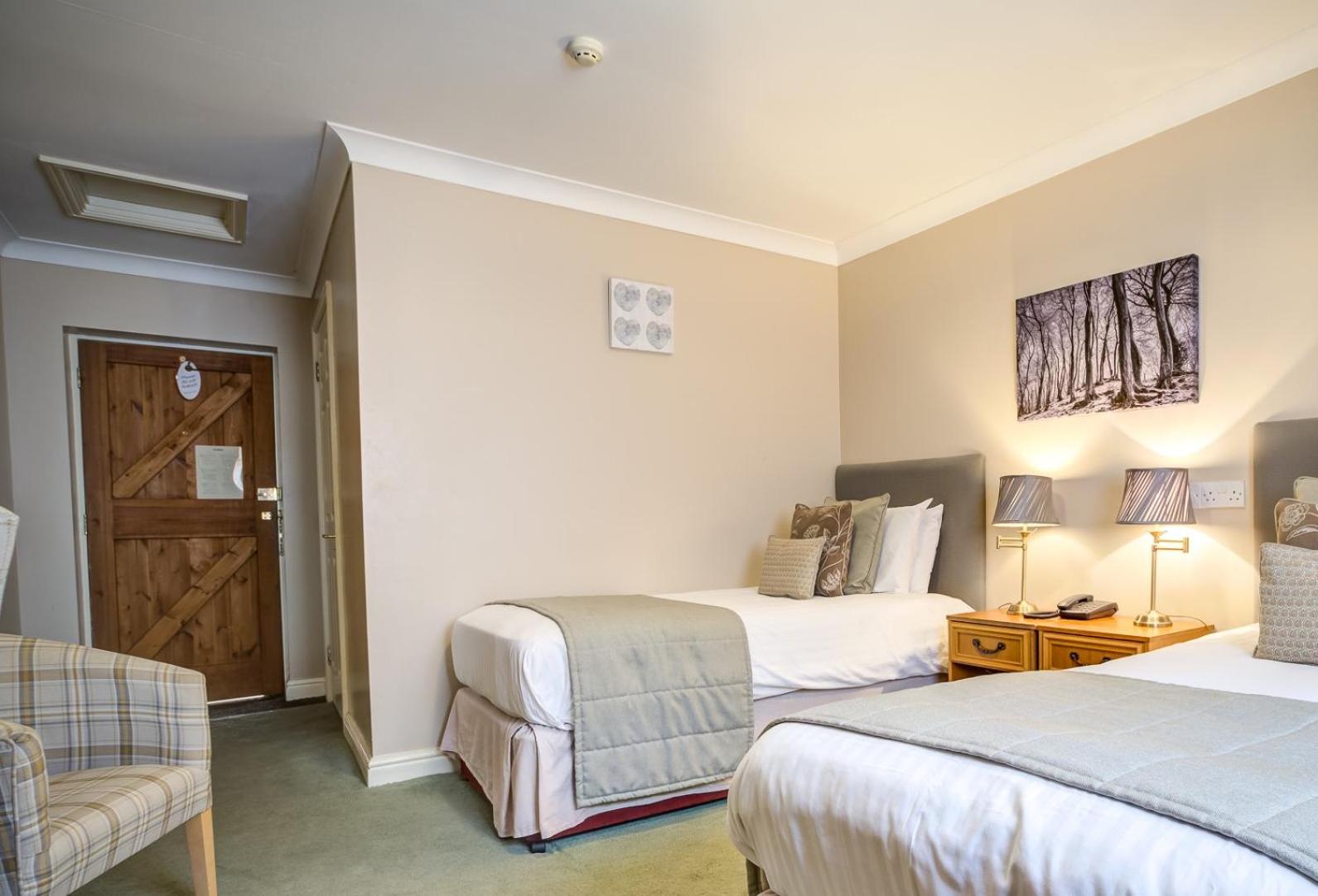 Standard Courtyard Twin