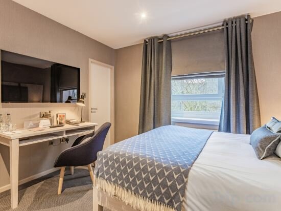 Classic Twin or Double Room