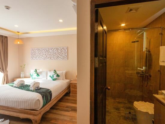 Superior Double Room Street View