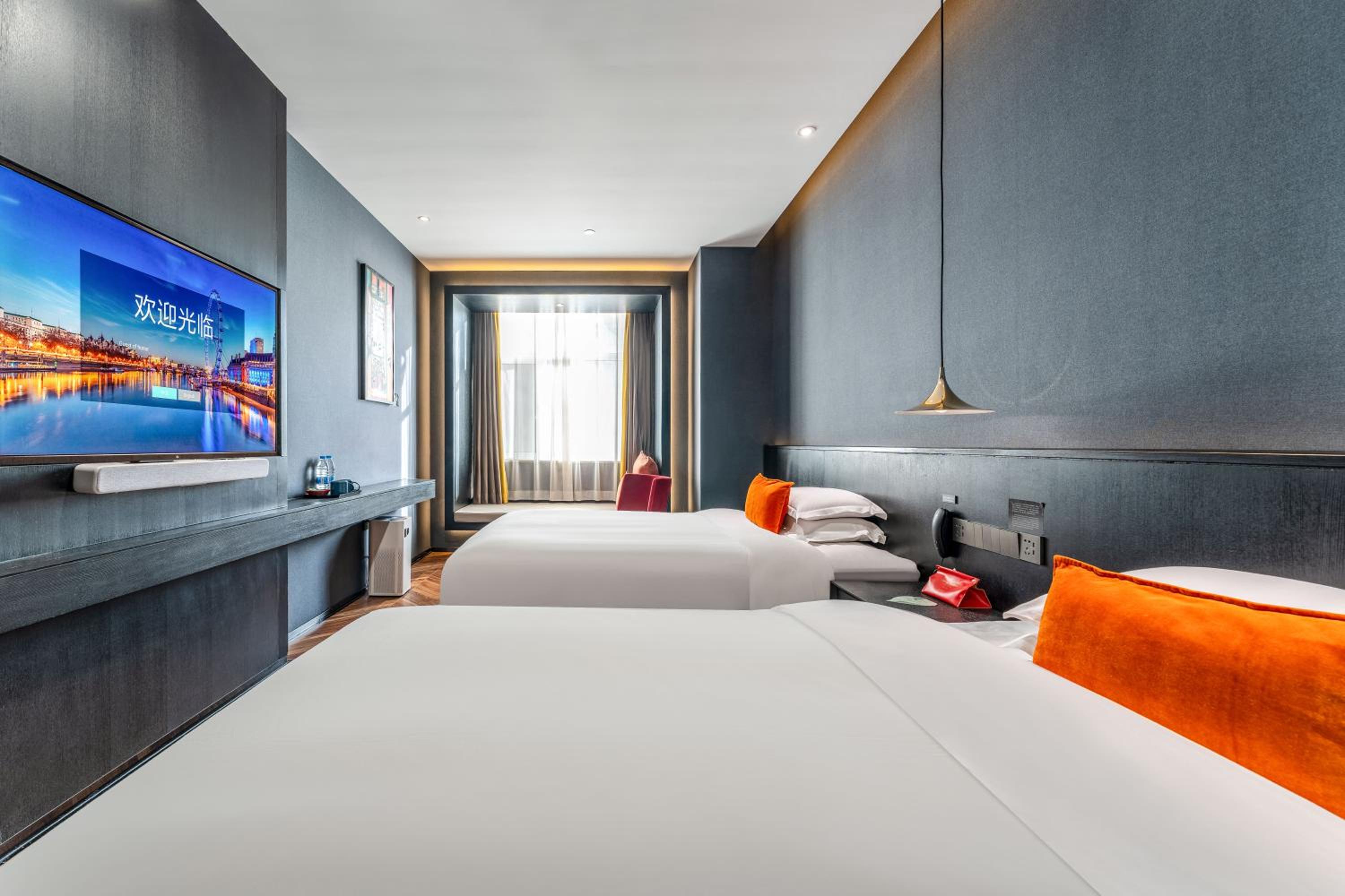Standard Twin Room with Two Queen Beds