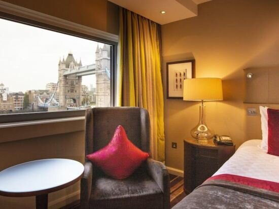 Executive Double Room with Tower Bridge View
