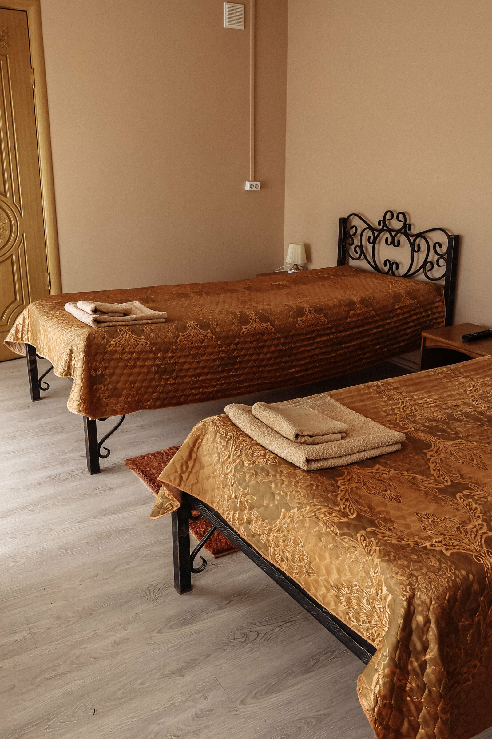 Двухместный номер с 2 отдельными кроватями и ванной