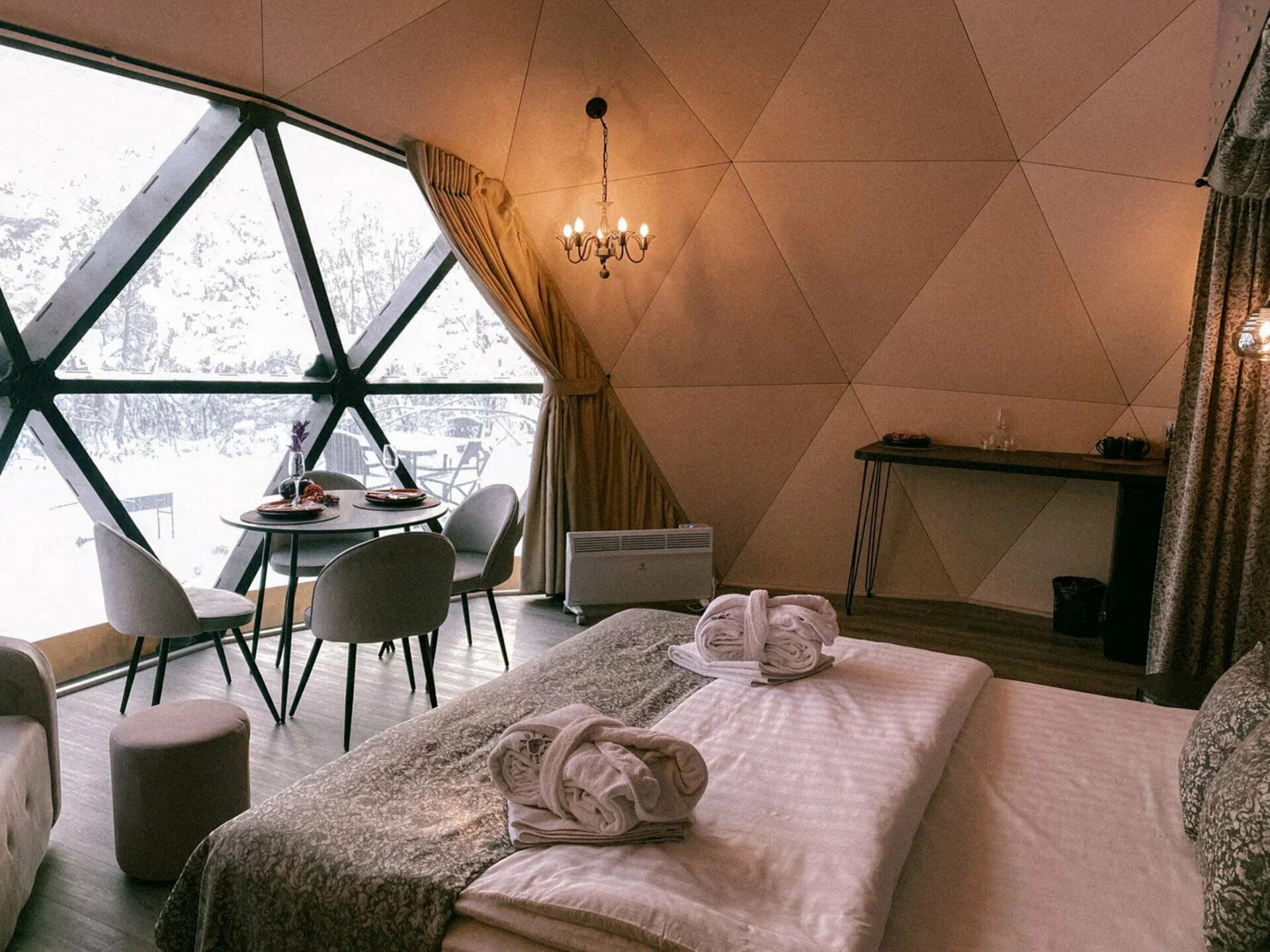 Геокупол Сьют "Замки Луары"