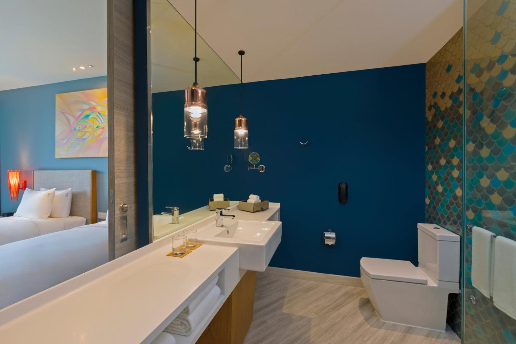 1 King Suite Balcony High Floor