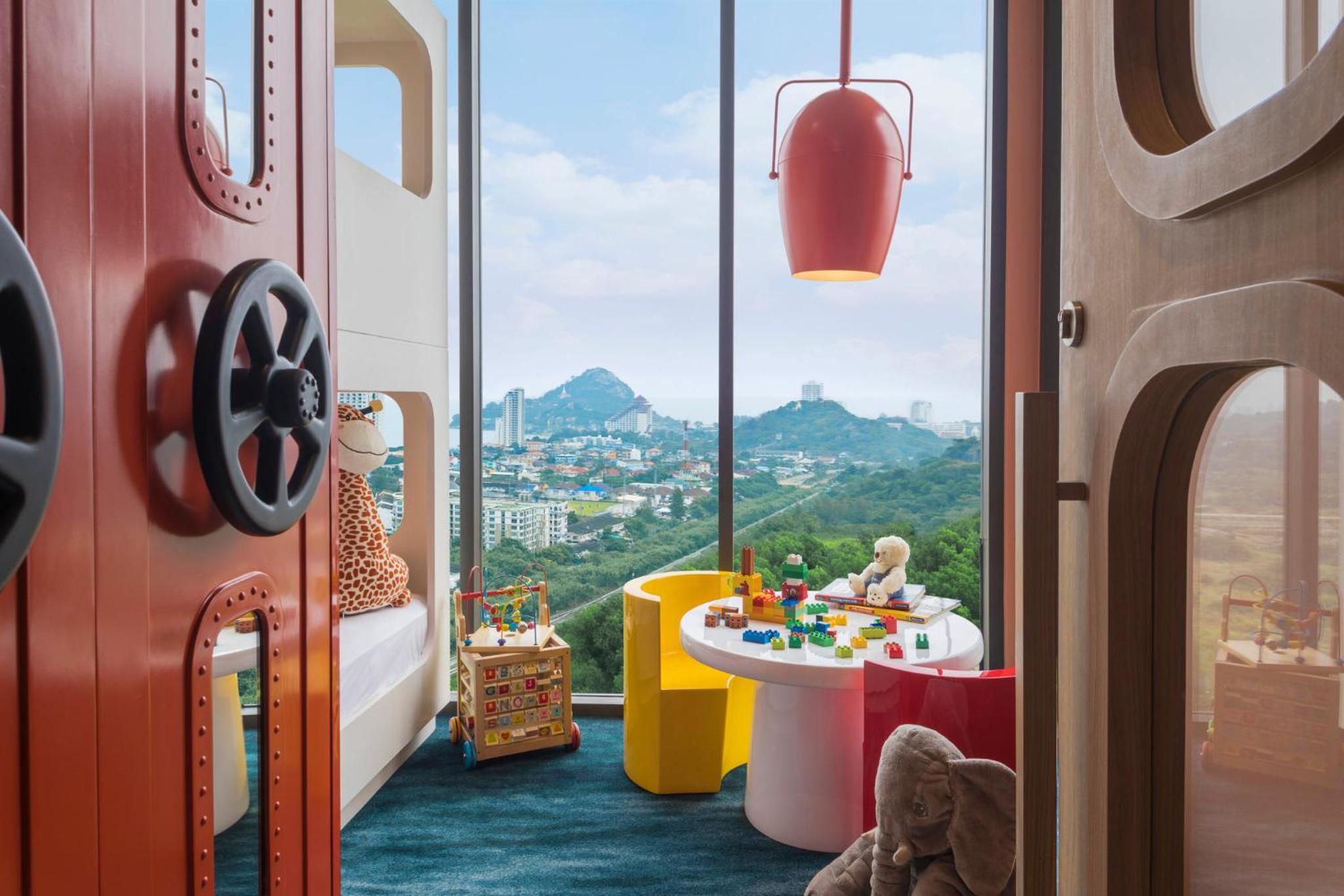One-Bedroom King Suite - Kids Theme