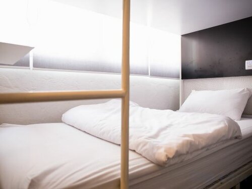 Bed In 4 Bunk Mixed Dorm With Shared Bathroom в MovyLodge Hostel