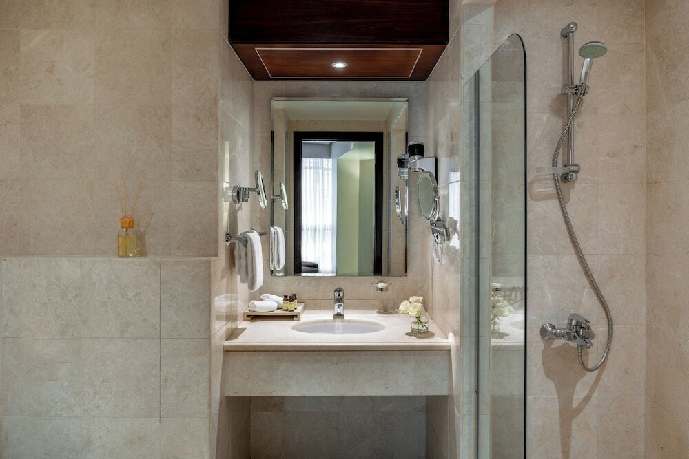 Classic Room, 1 King Bed (No View)