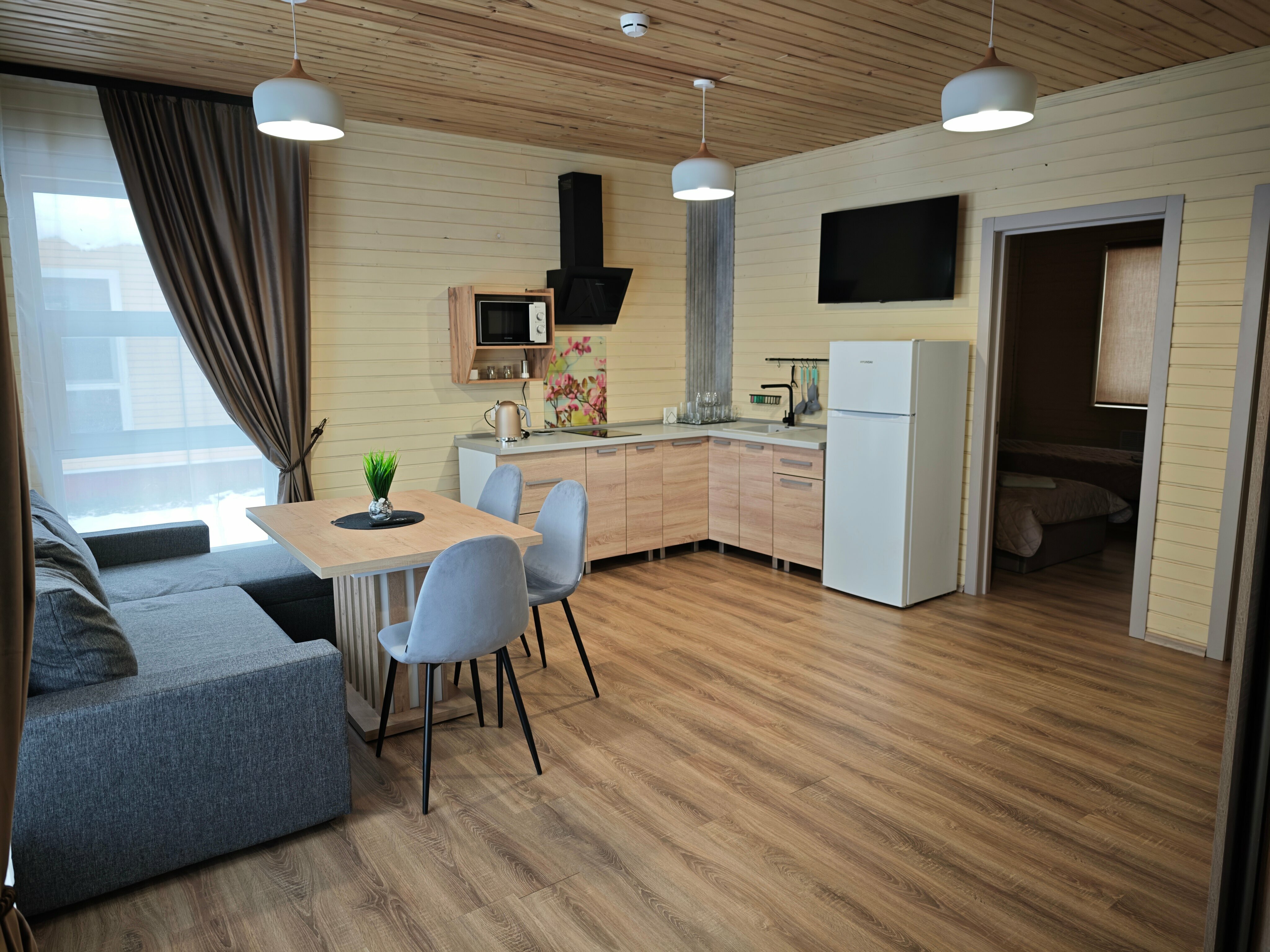 Дом с кухней