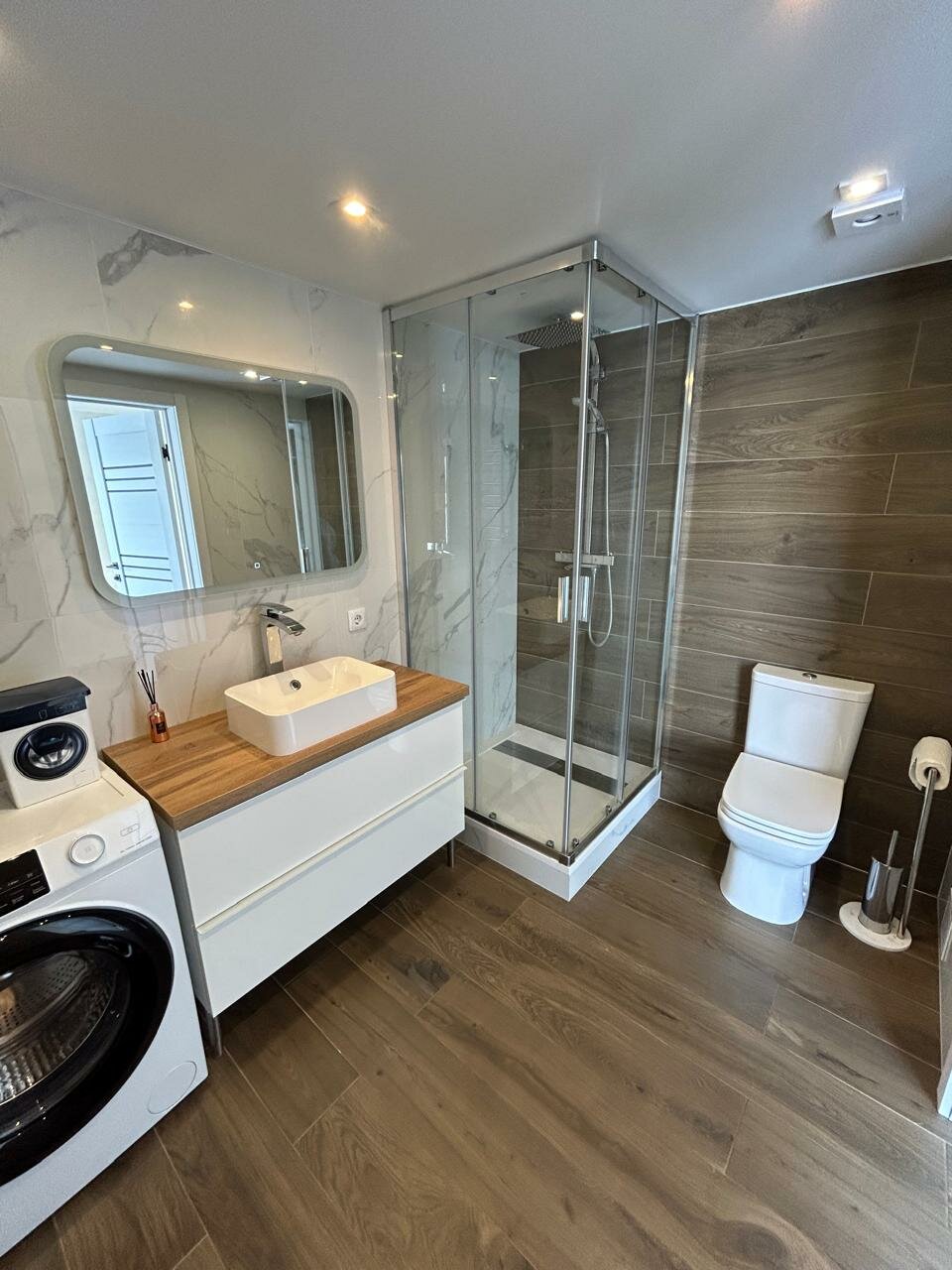 Дом с видом на озеро