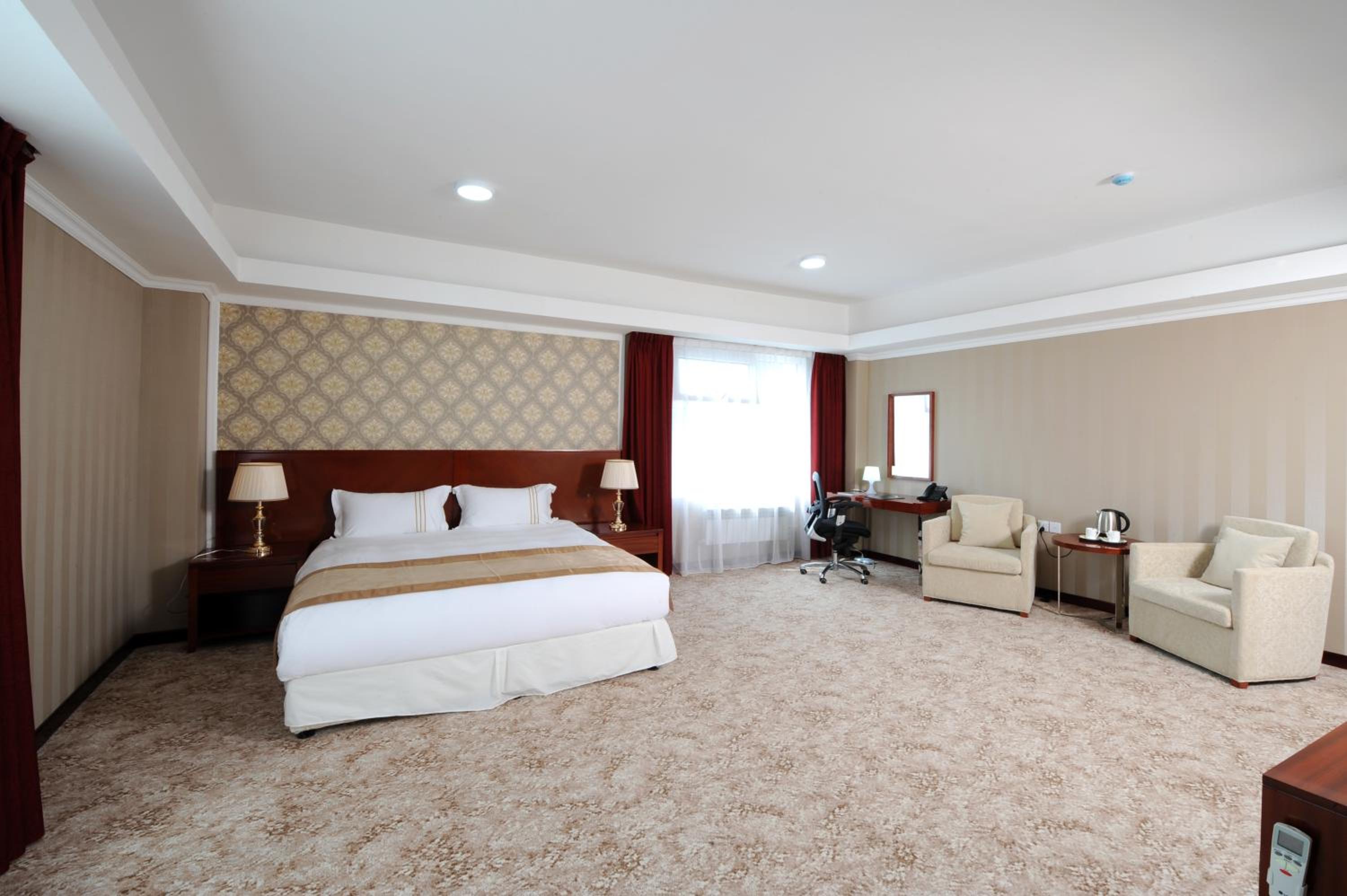 Deluxe King Room