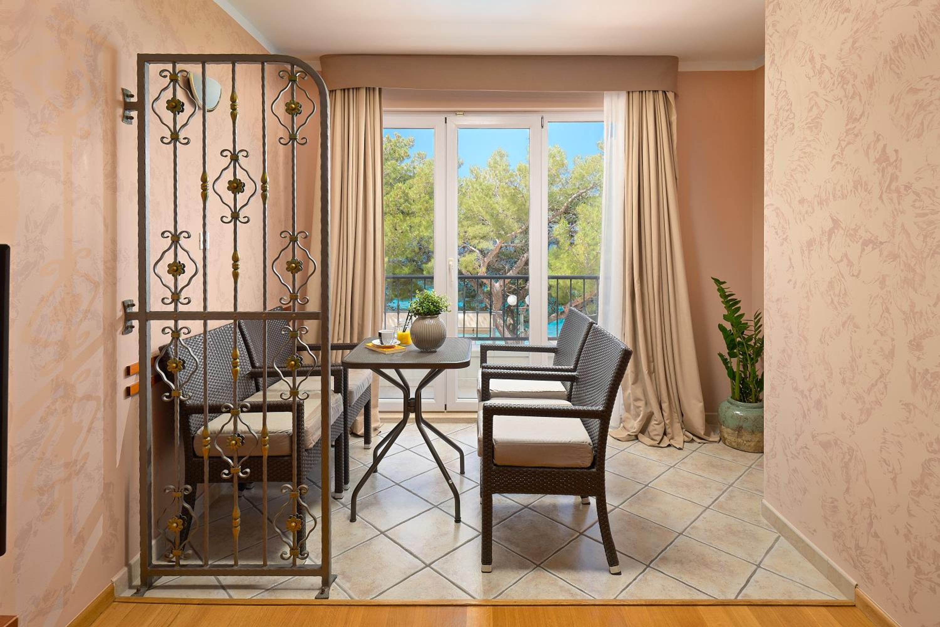 Superior Suite with Sea View