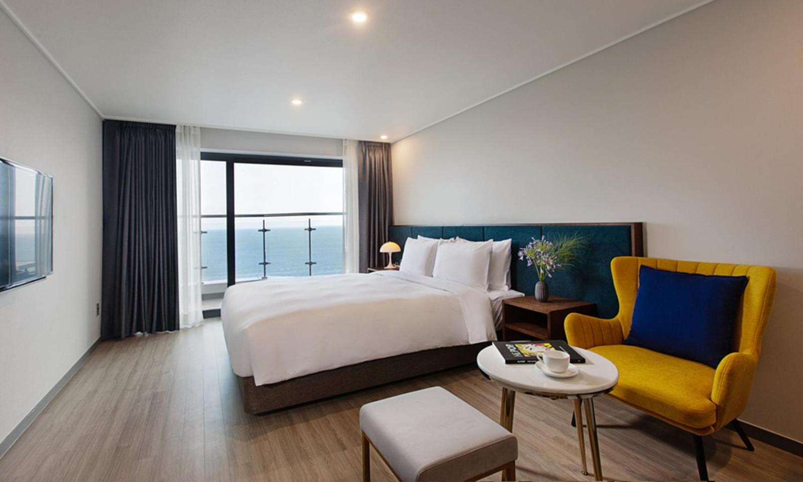 Deluxe Double Room with Sea View