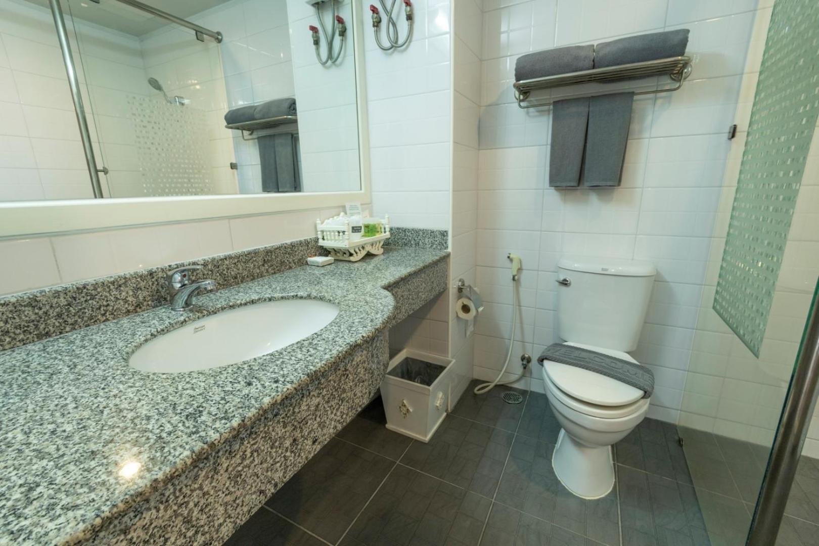 King Room with Pool View