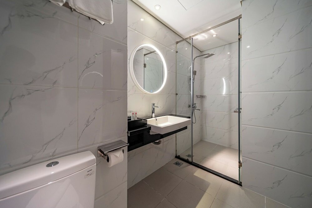 Standard Double or Twin Room, Non Smoking, No Windows