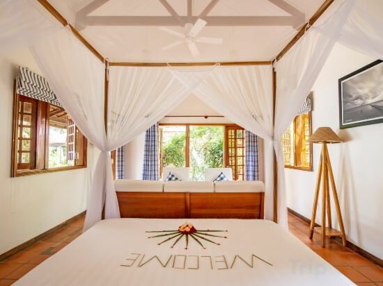 Large Room With Sea View