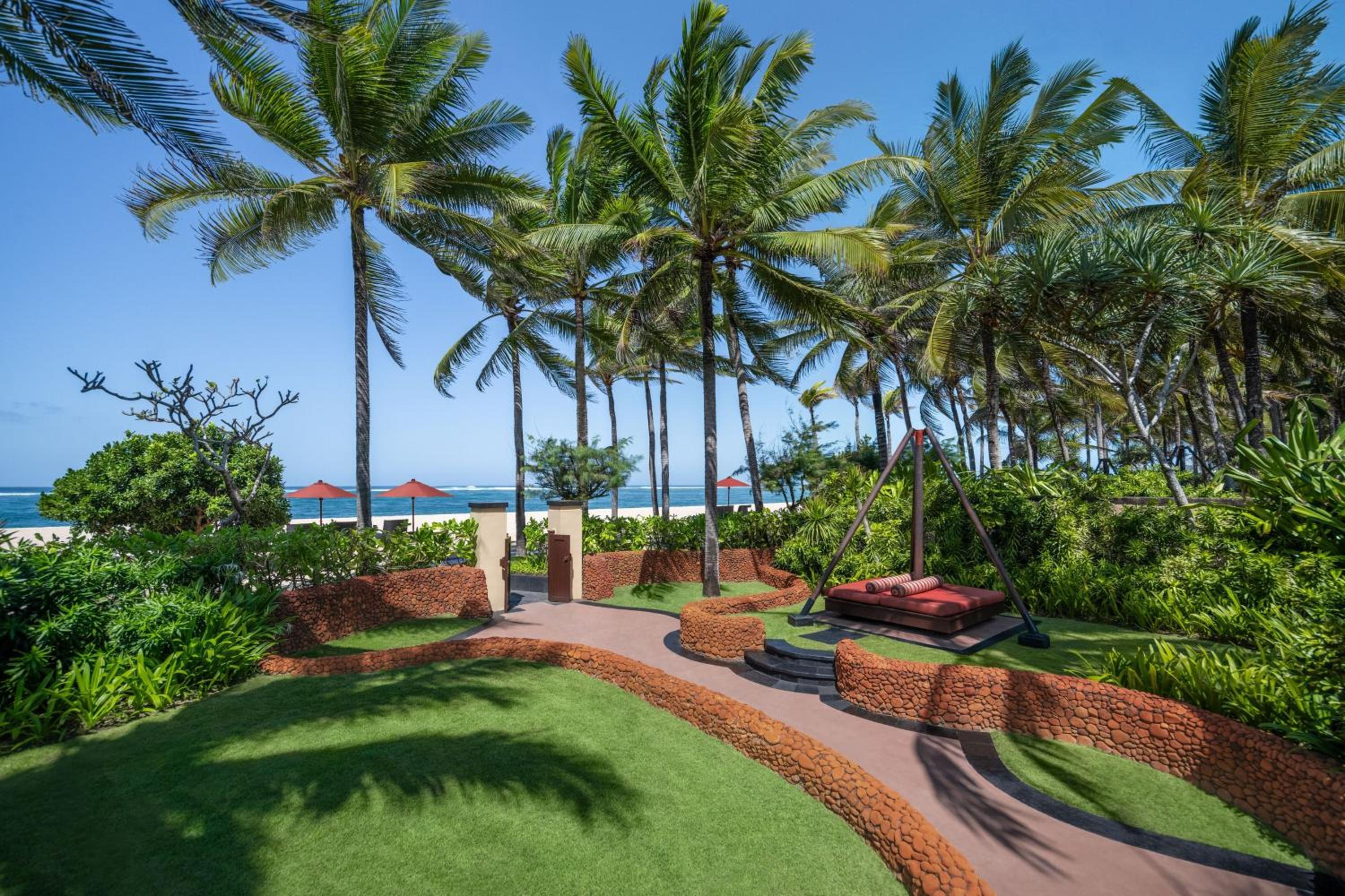 The Strand Residence, 3 Bedroom Villa, Oceanfront