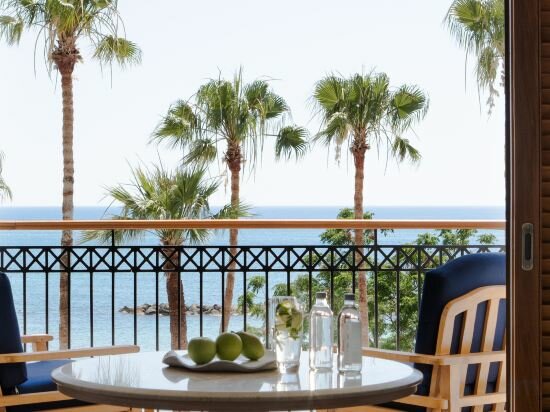 Deluxe Room with Sea View