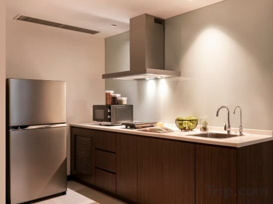 1-Bedroom Premier Twin