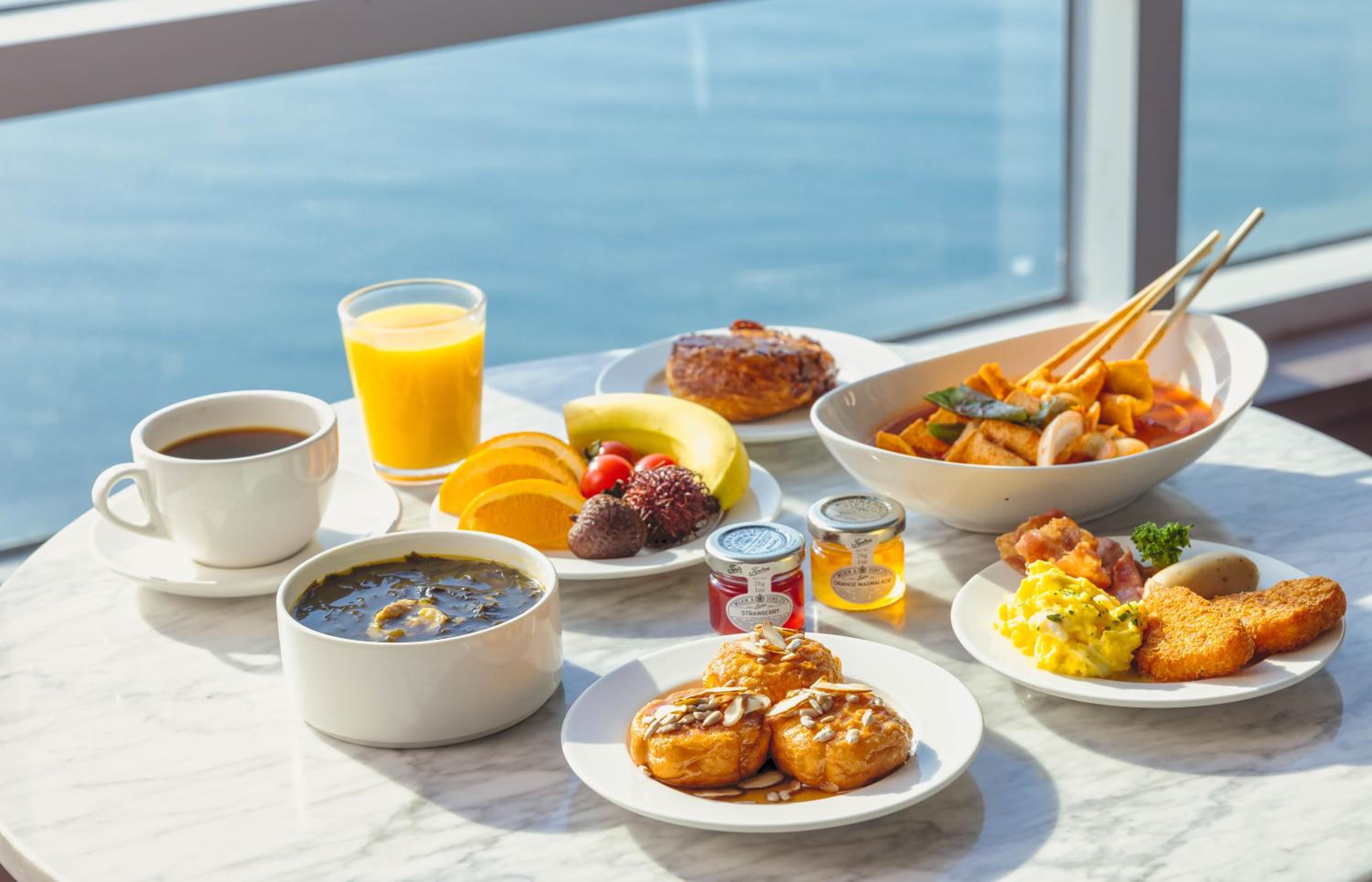 Executive Double with Ocean View - All day lounge for two people