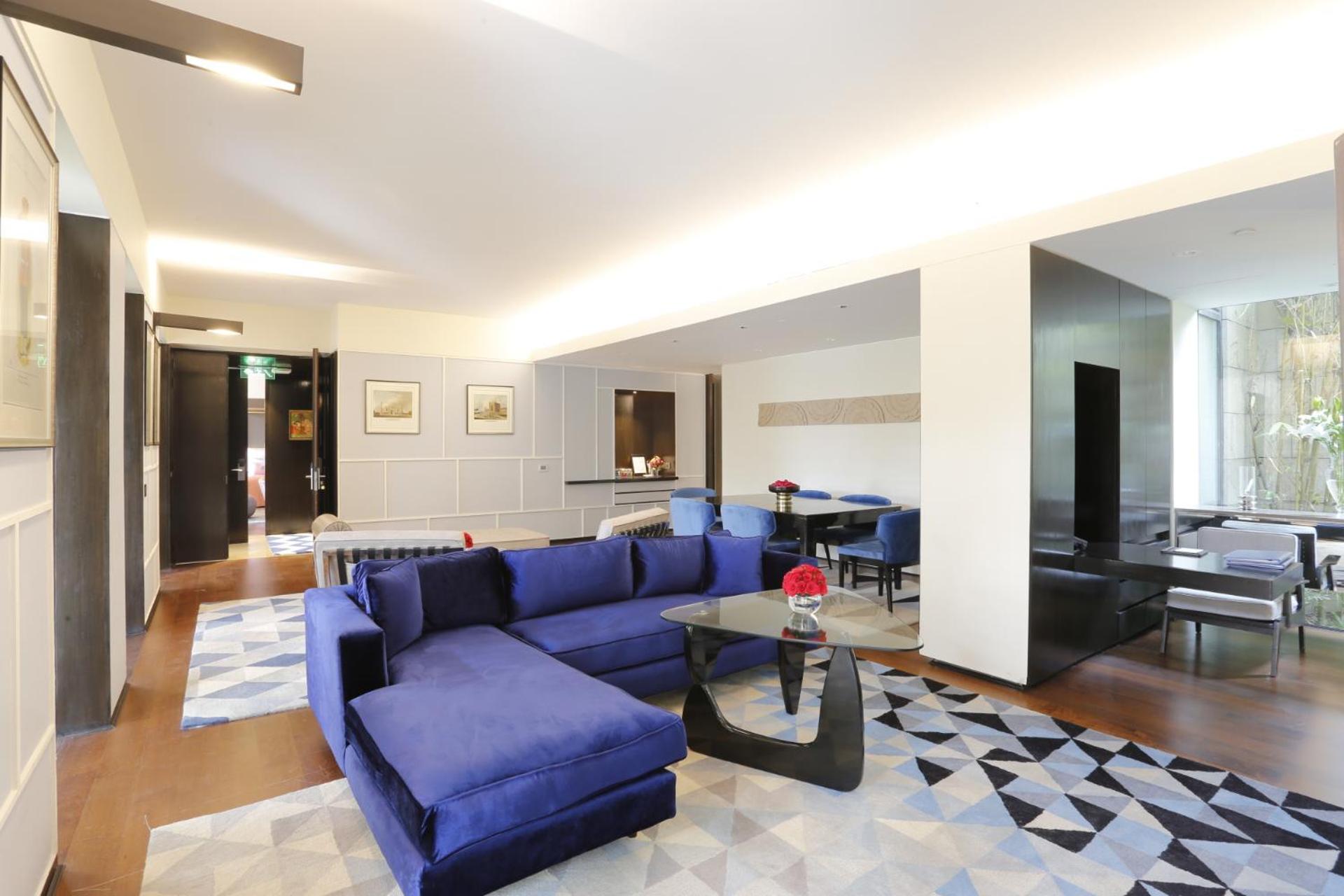 Signature Terrace Suite with  Happy Hours at Safari Lounge 5 to 7 pm, Buy 01 drink and get another drink complimentary (spirits), 1200 spa credit per booking