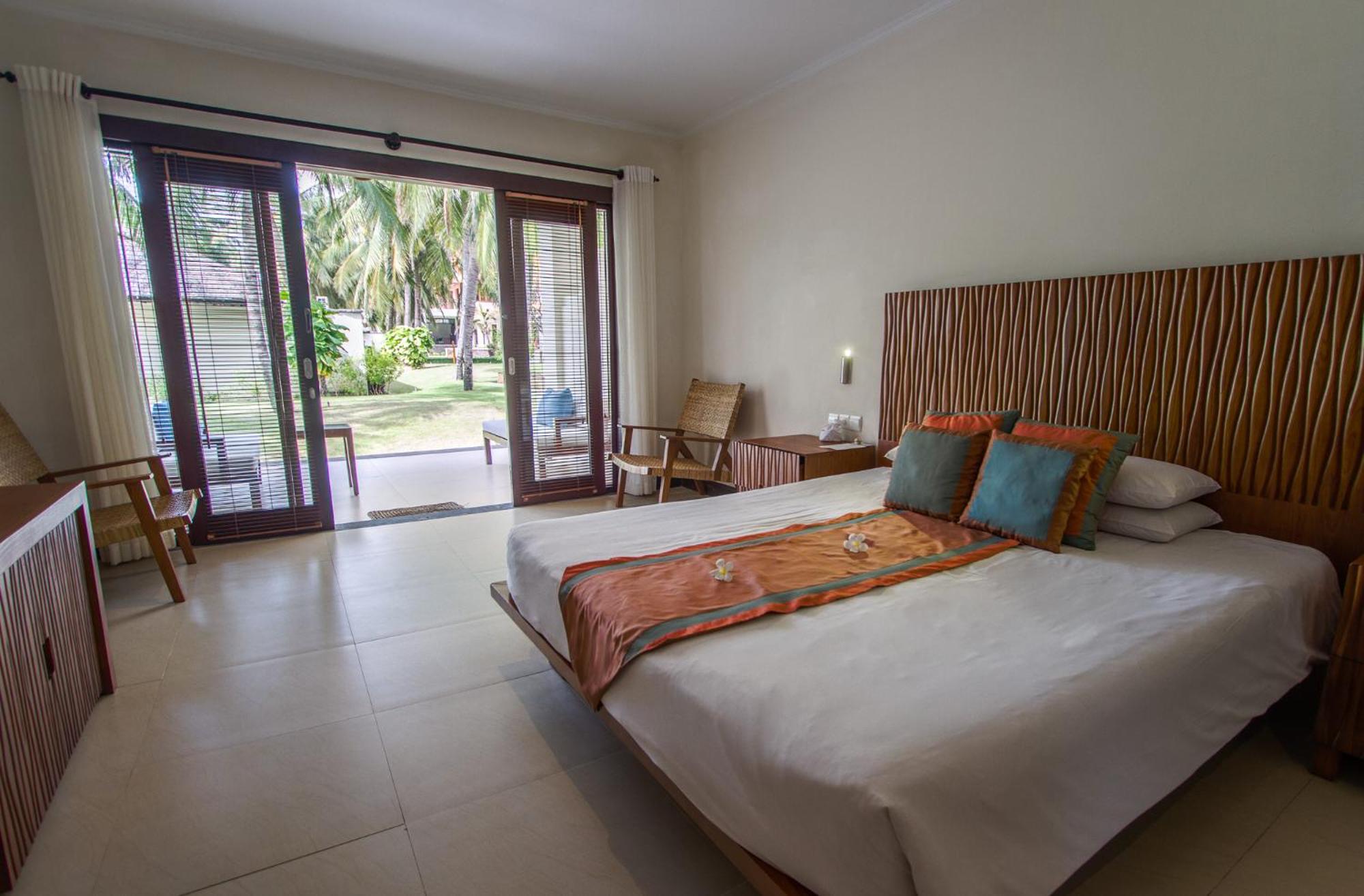 Superior Double or Twin Room with Balcony and Garden View