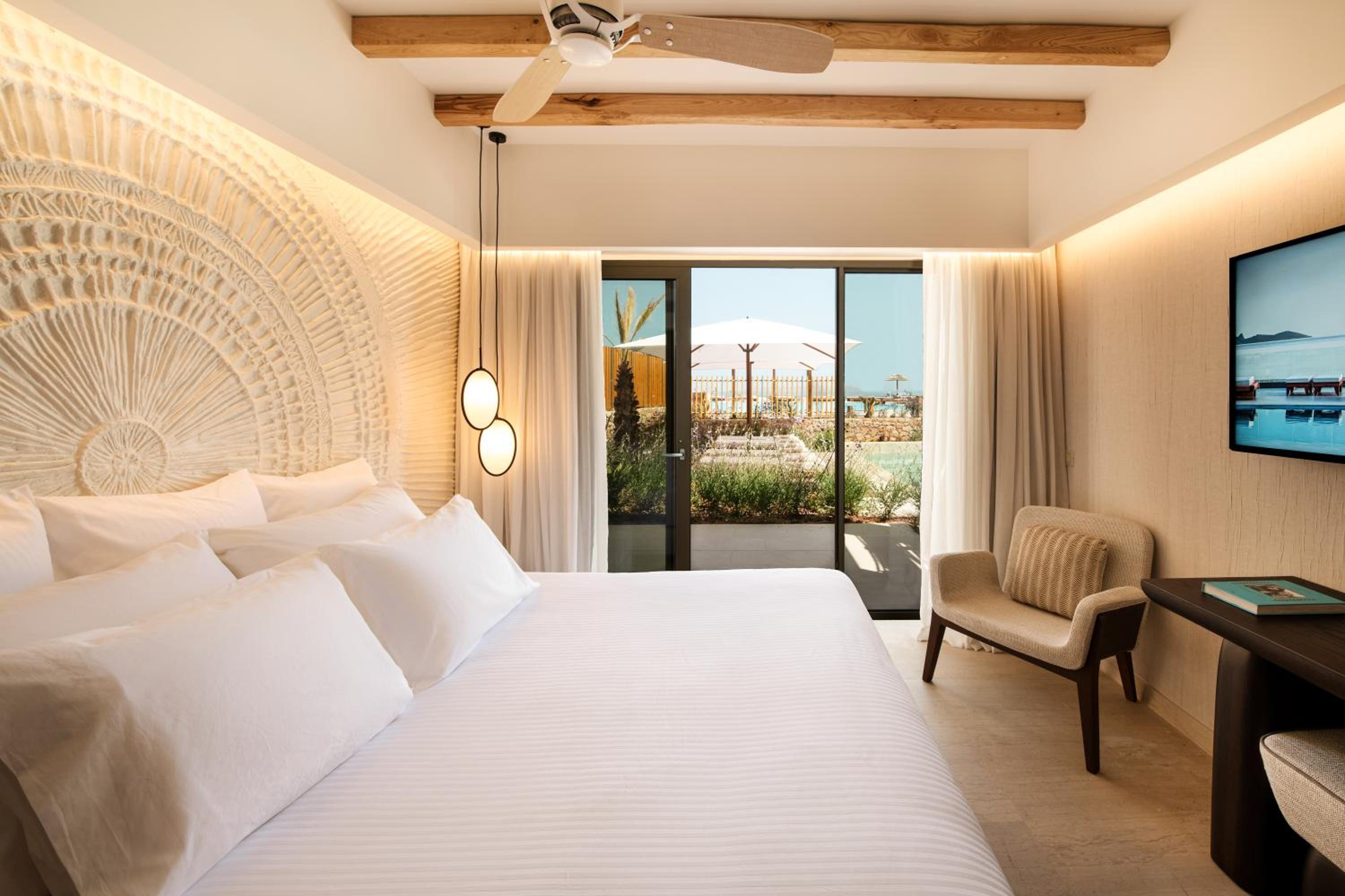 Superior Suite Sharing Pool