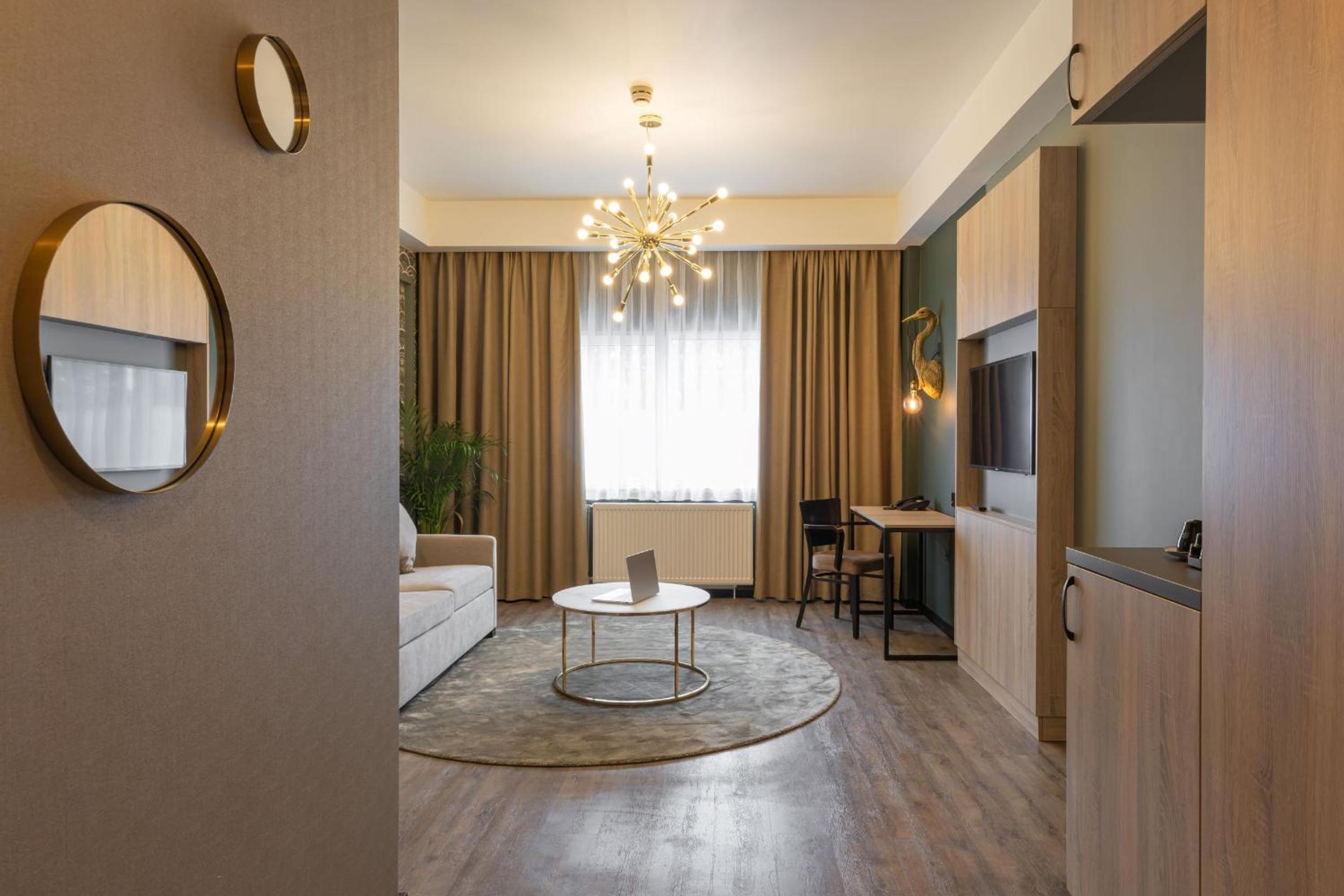Deluxe Junior Suite