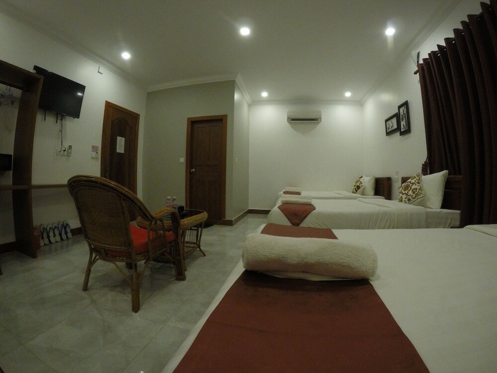 Triple Room