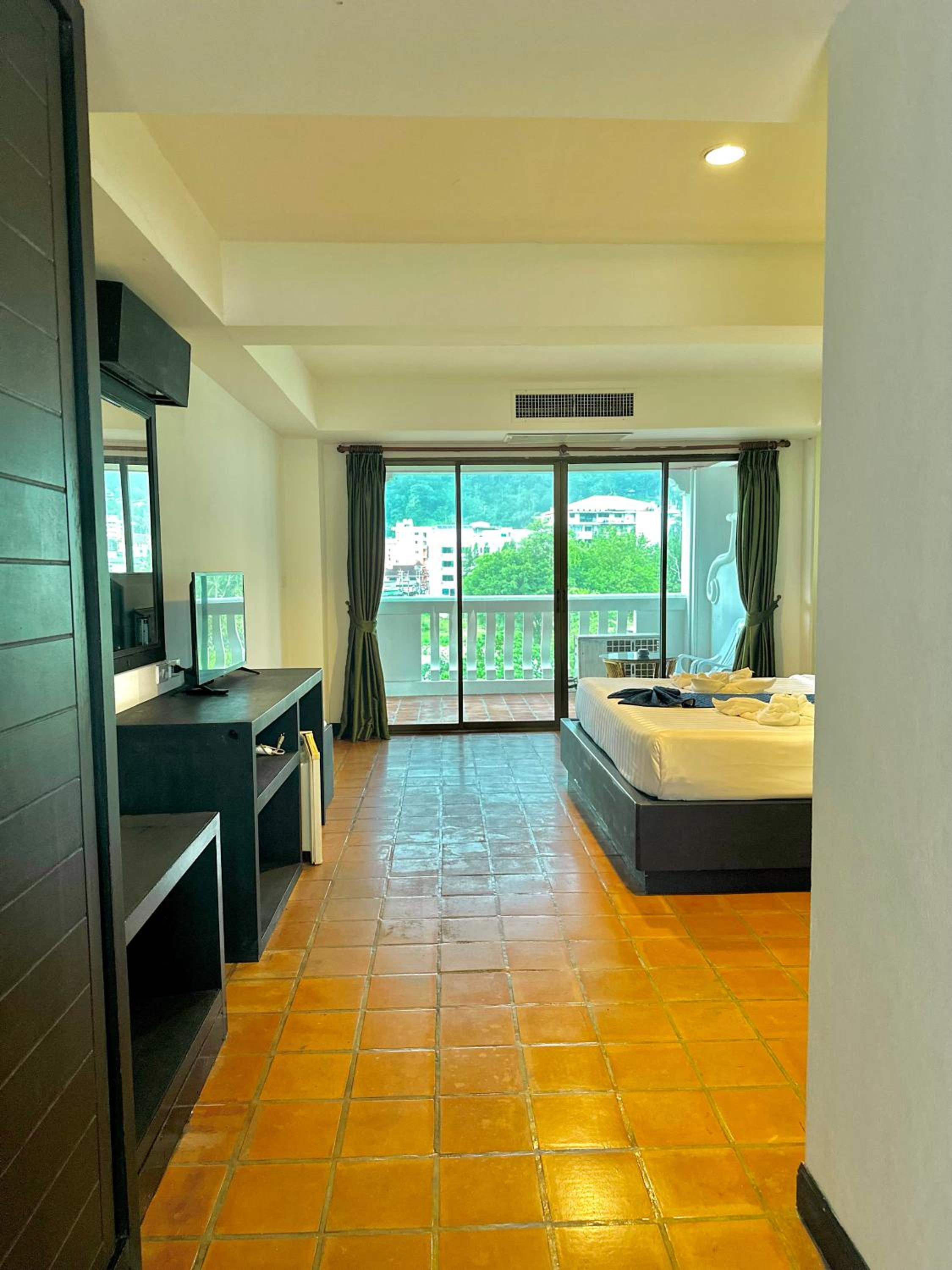 Superior Double or Twin Room with Mountain View