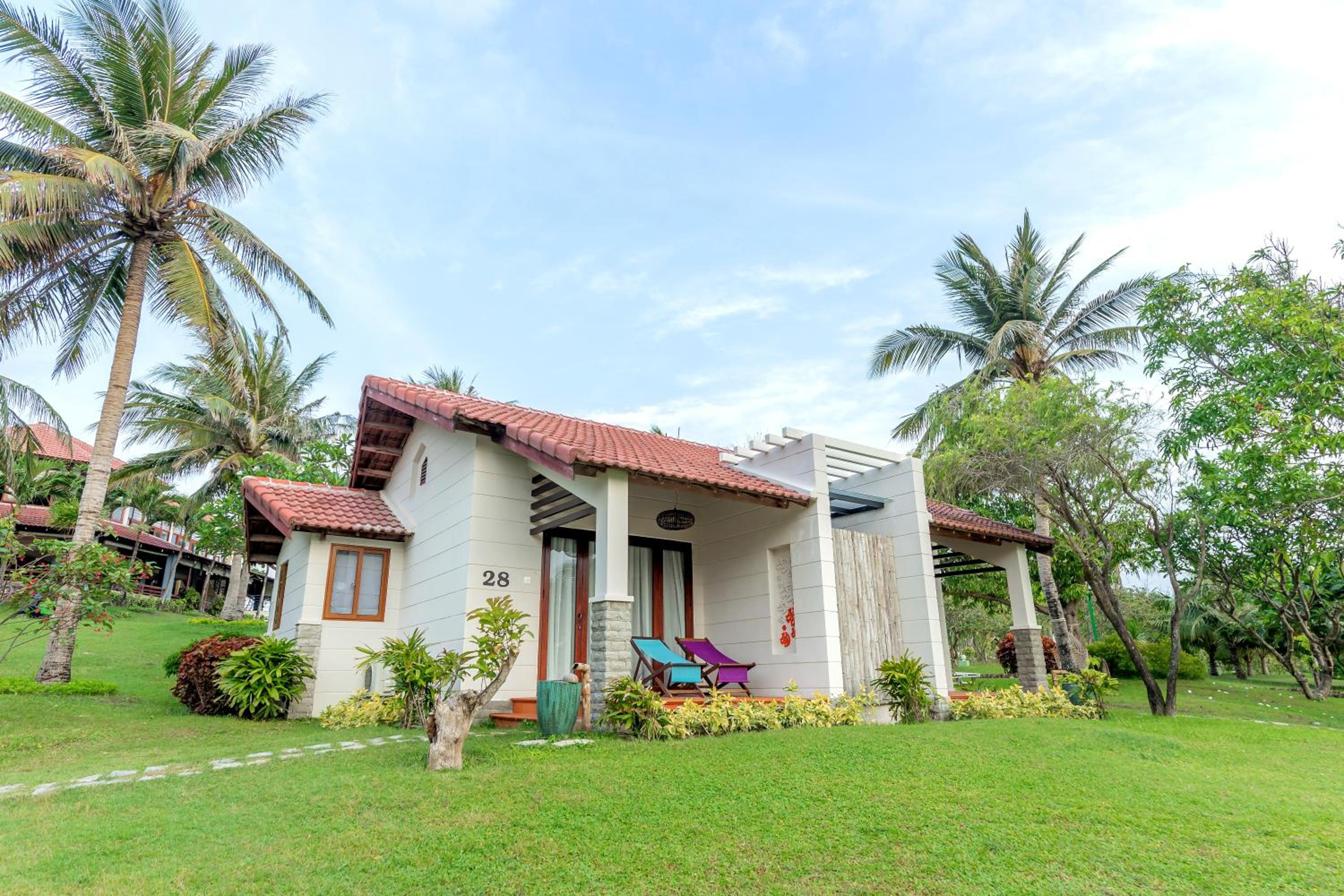 Seaview Bungalow with Two Single Beds