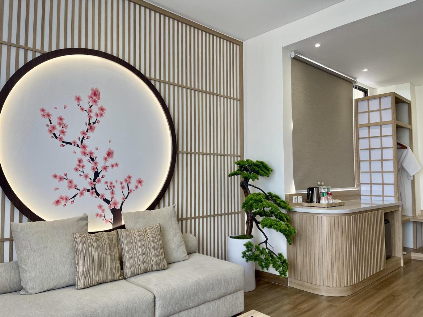 Suite Japan King Bed