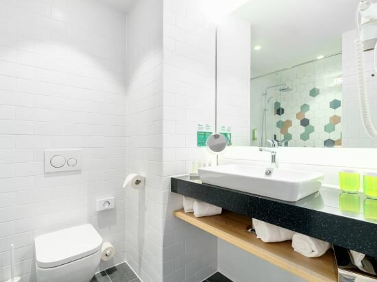 Executive Queen Room With Sofa