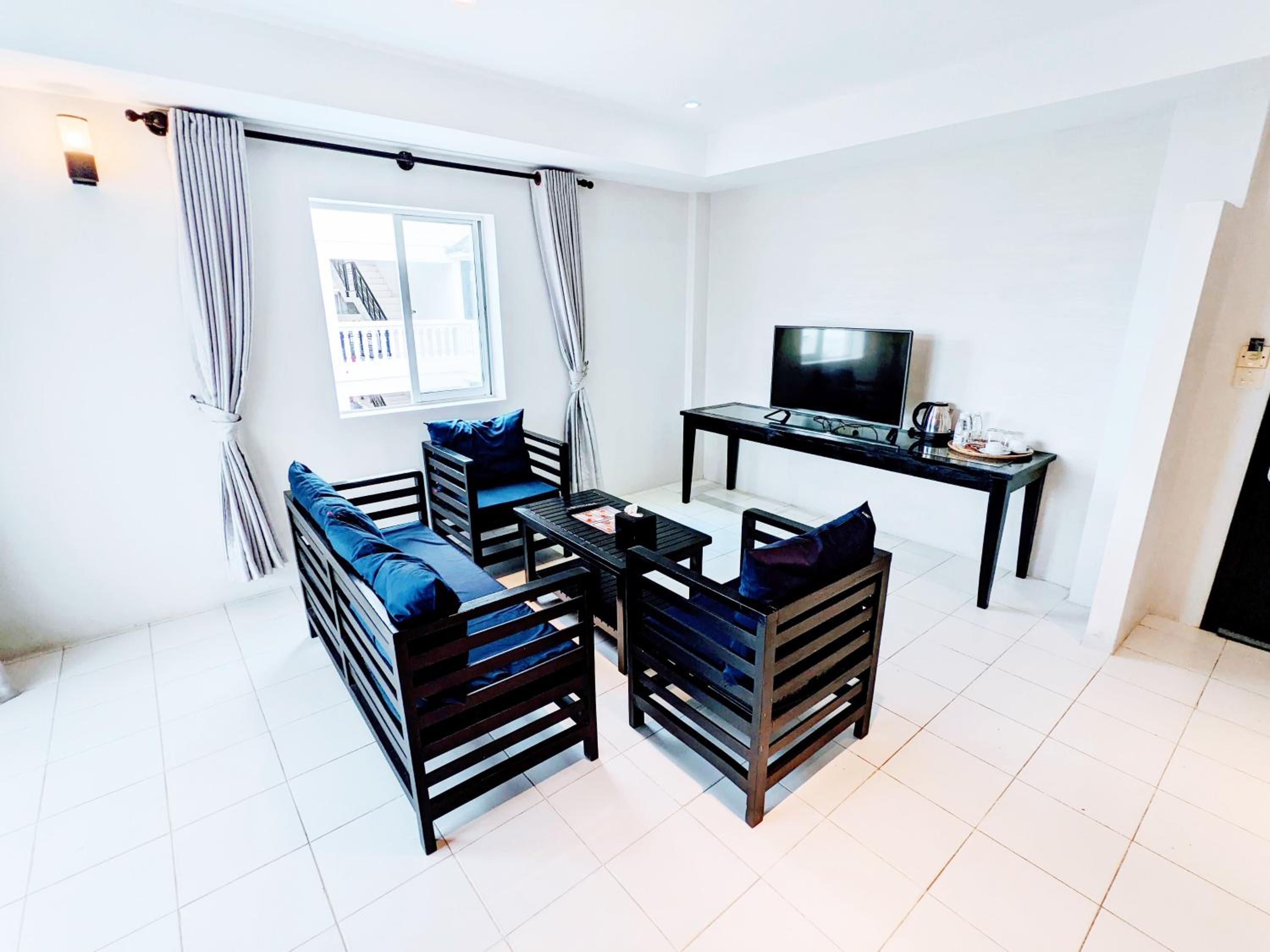 Family Room with Sea View