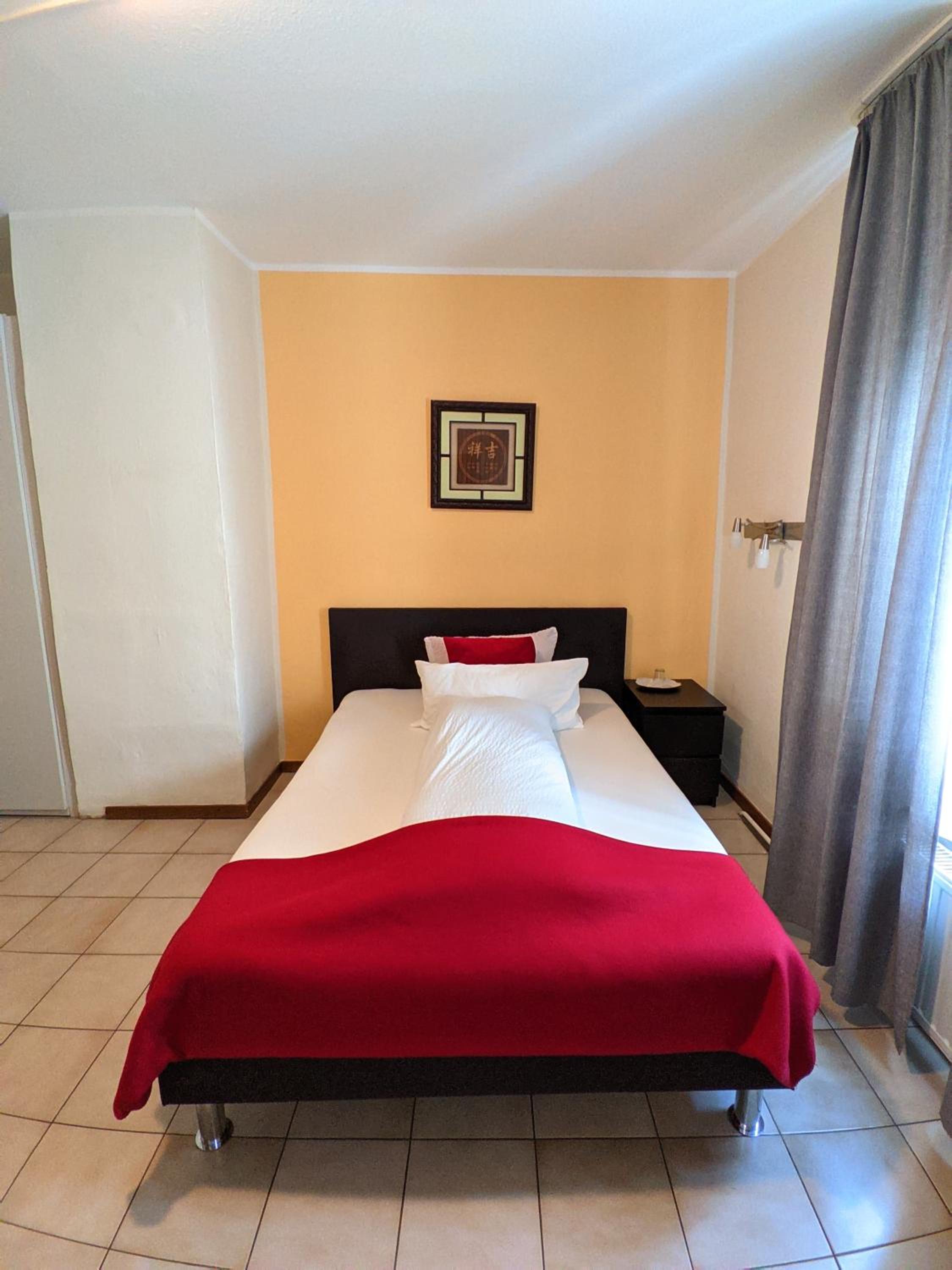 Standard Single Room