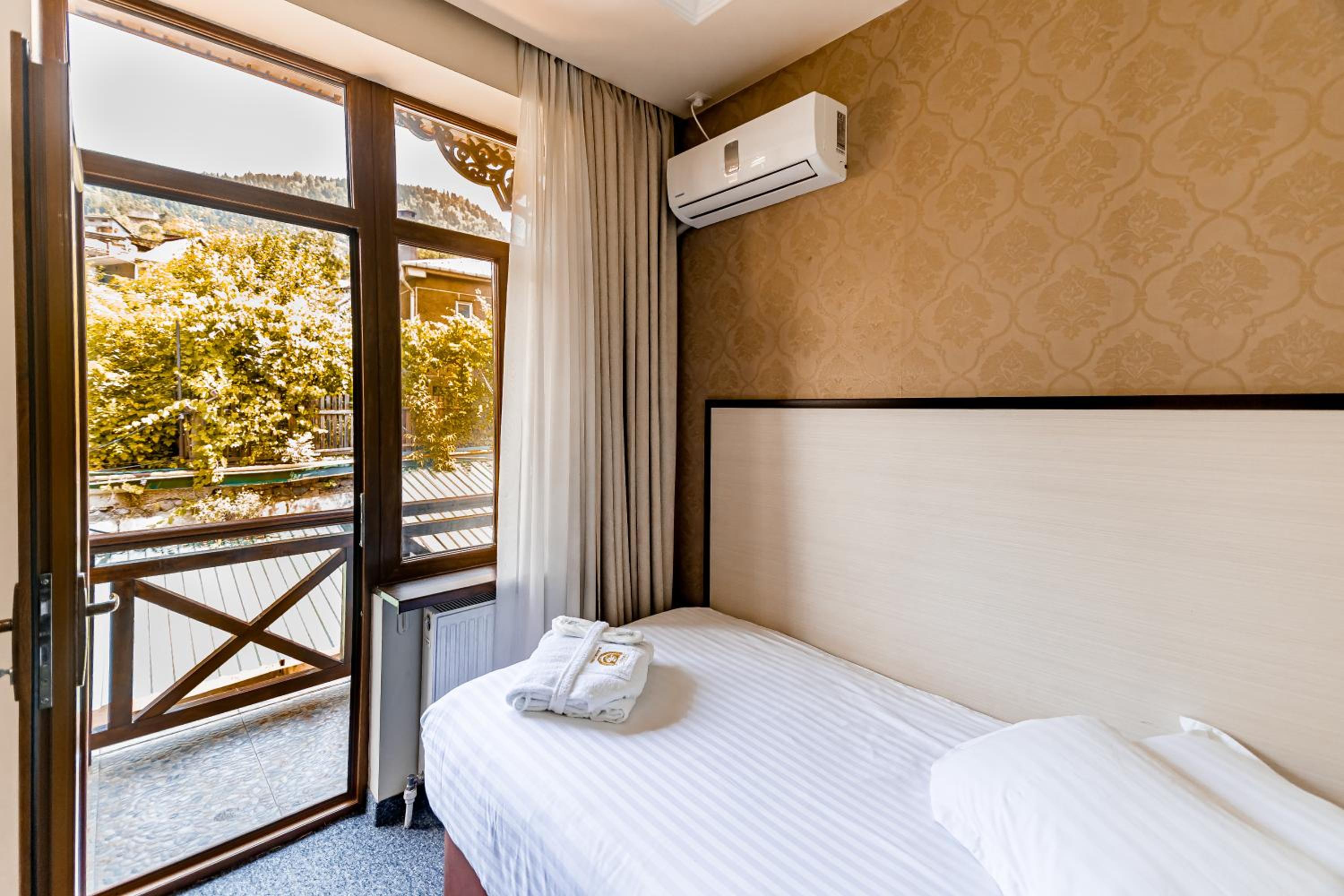 Standard Single Room