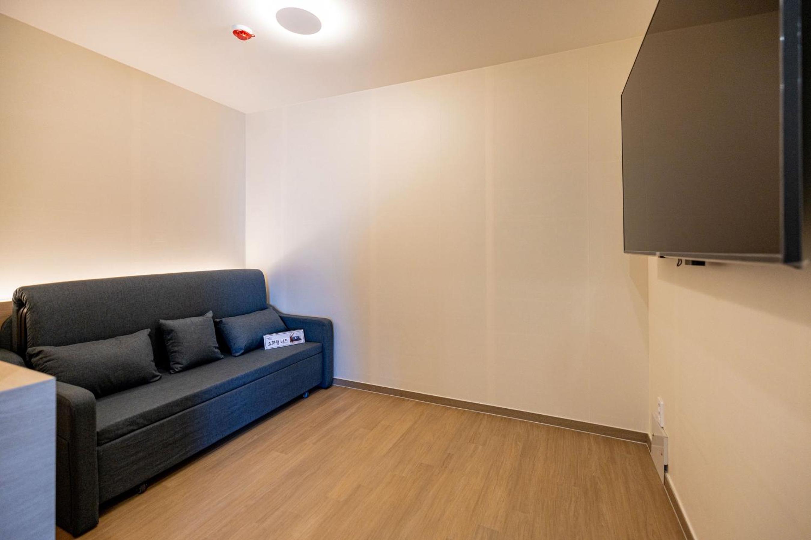 Big Pent Oean Theater