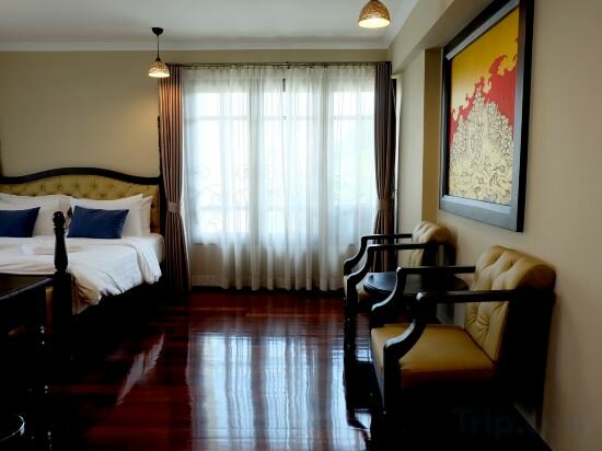 Grand Deluxe Double Room With Bathtub