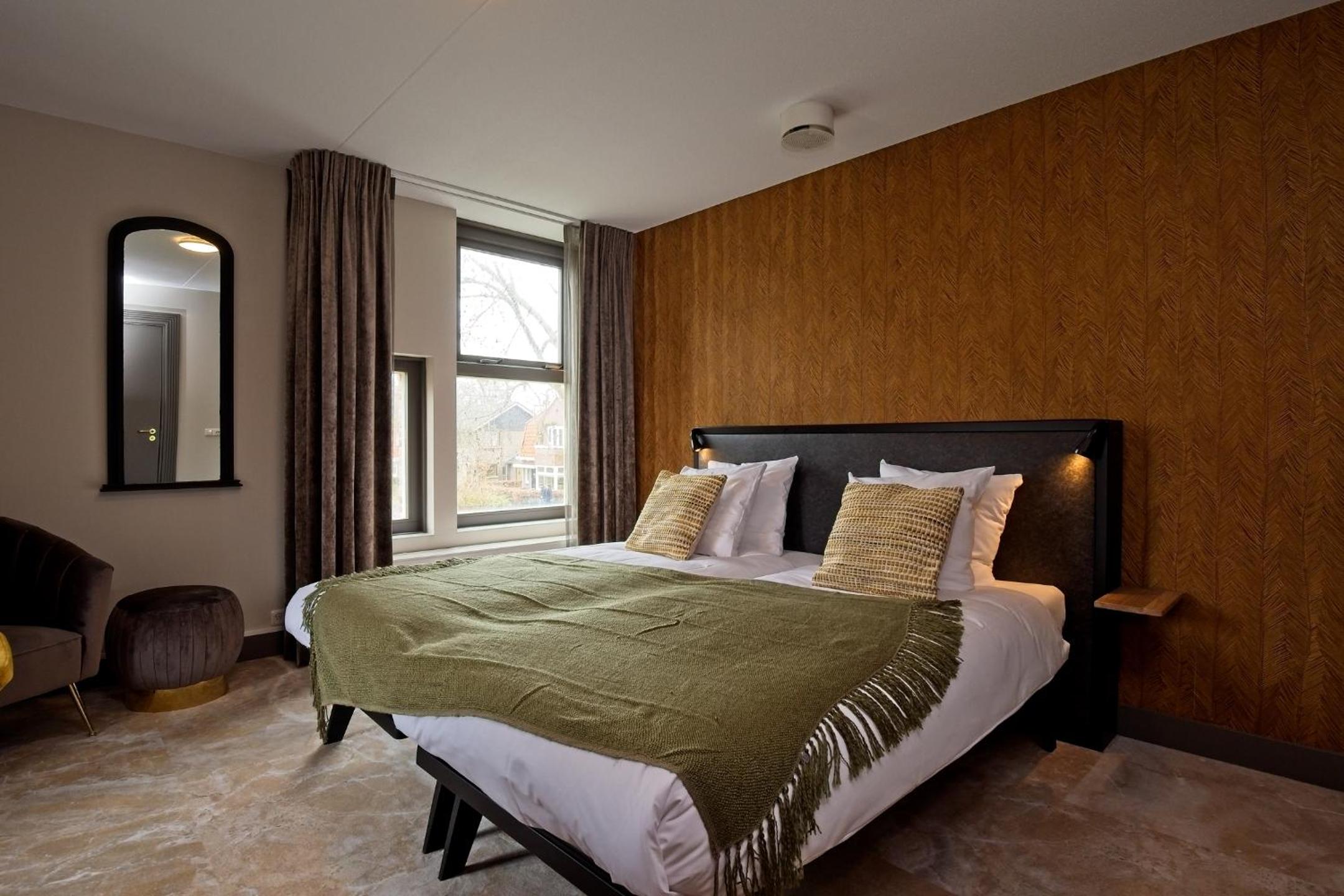 Castle Comfort Room