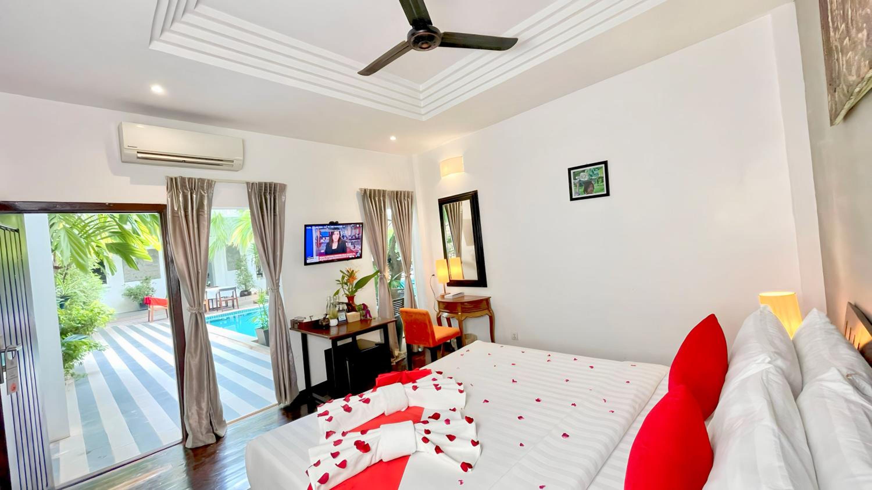 Family Suite With Balcony - Free Pick Up