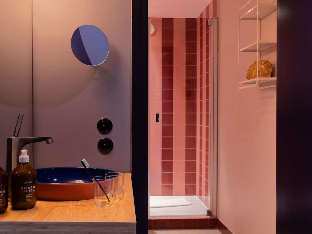 Large with Paris view