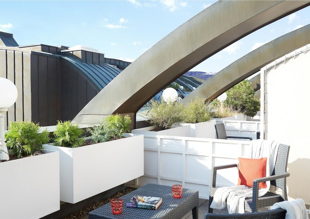 Superior Duplex, 1 Queen Bed, Terrace