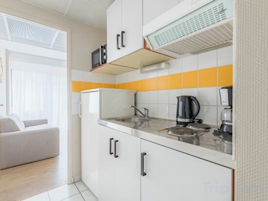 One Bedroom Apartment