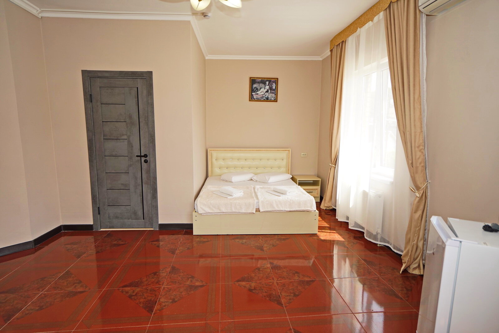 Большой двухместный номер с 1 кроватью