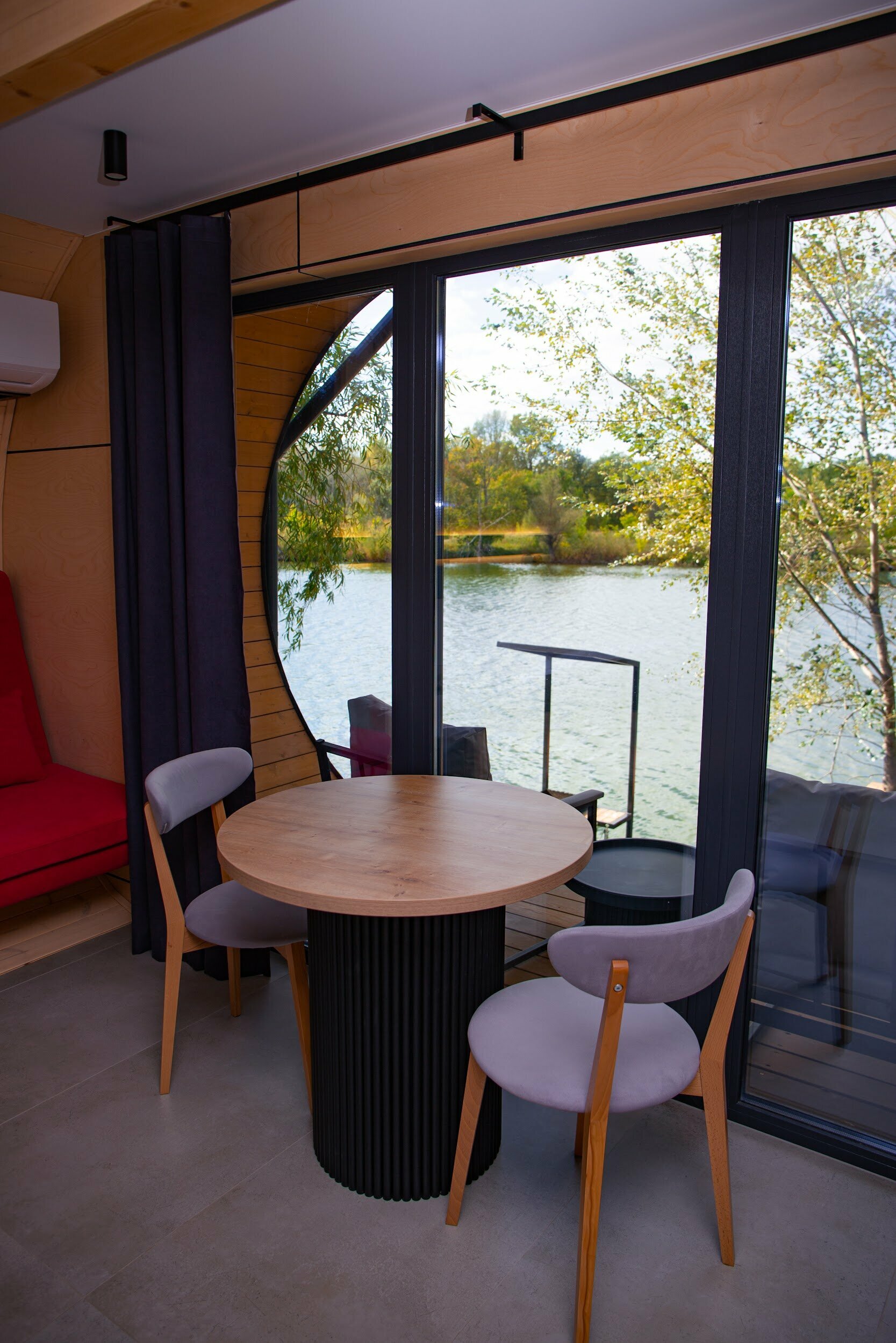 Двухместный номер с 1 кроватью и видом на озеро