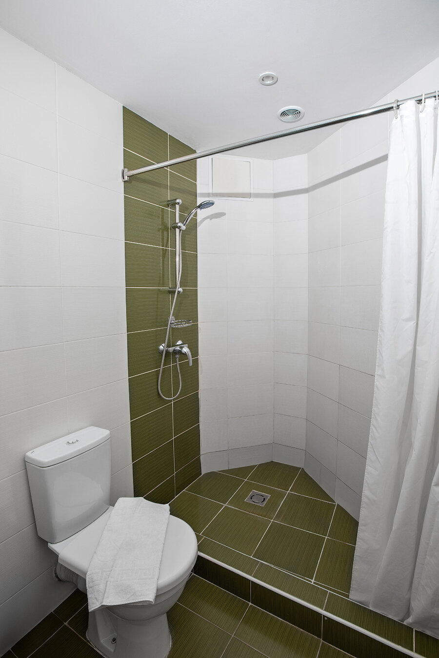 Стандартный трехместный номер