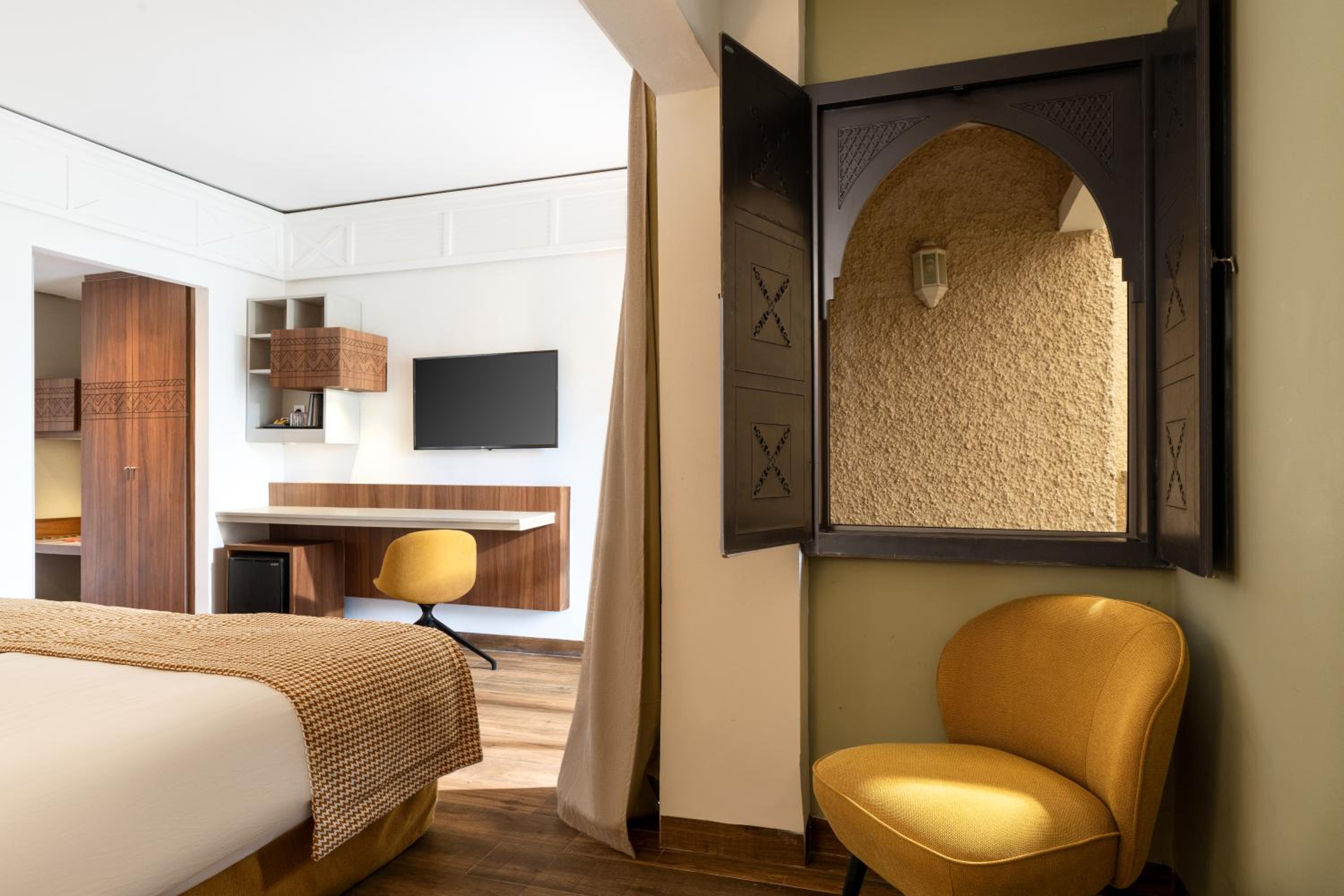 Family offer (2 adjoining rooms)