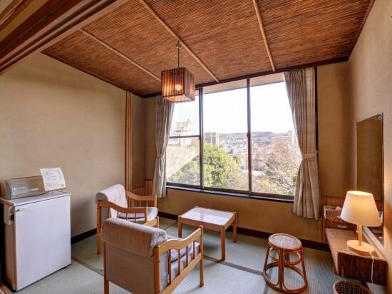 Low Floor "Main Building" Japanese-style Room 8-10 Tatami ■With Bath (hot Spring) *Non-smoking