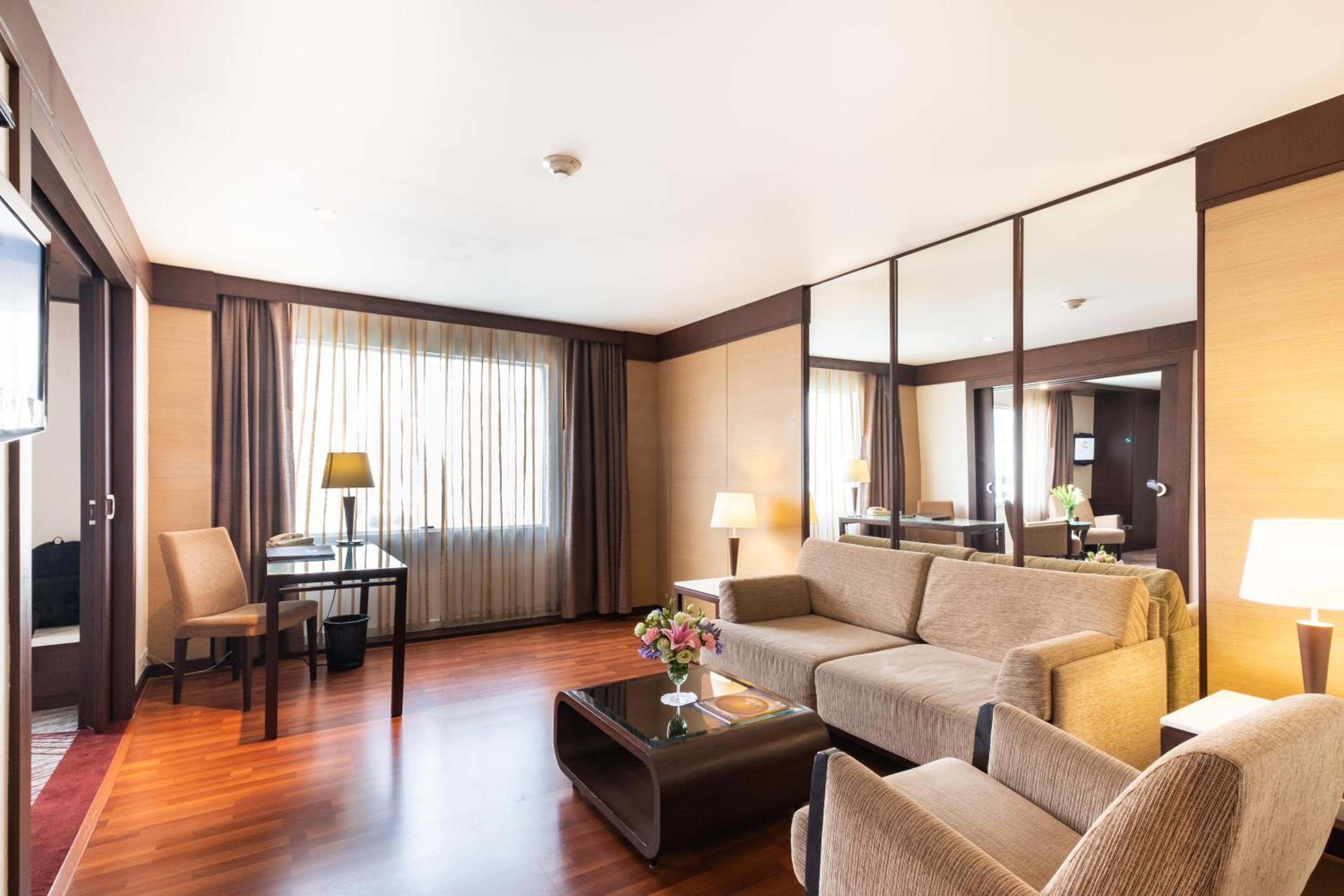 Executive Suite