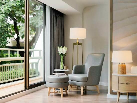 Family Suite 1 Bedroom, King Bed With Sofa Bed Or Bunk Beds
